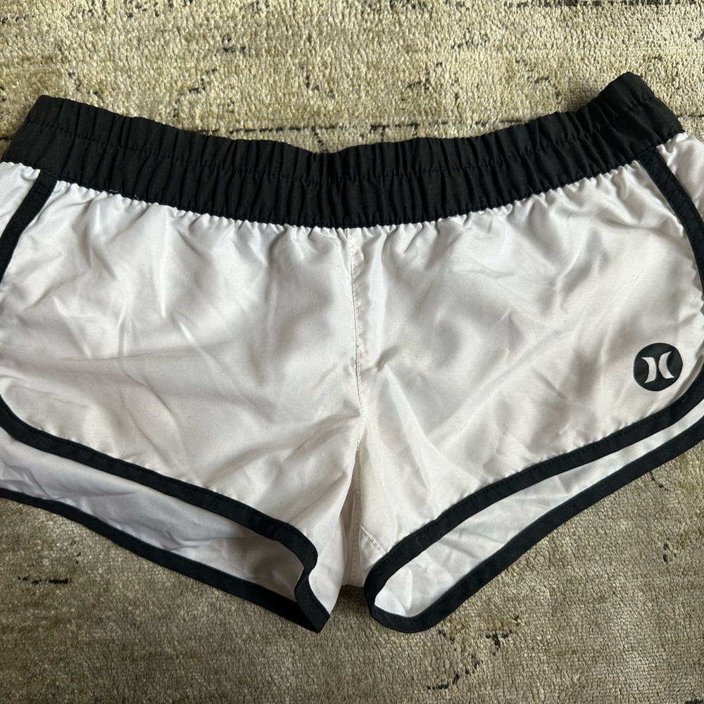 Hurley white shorts size small